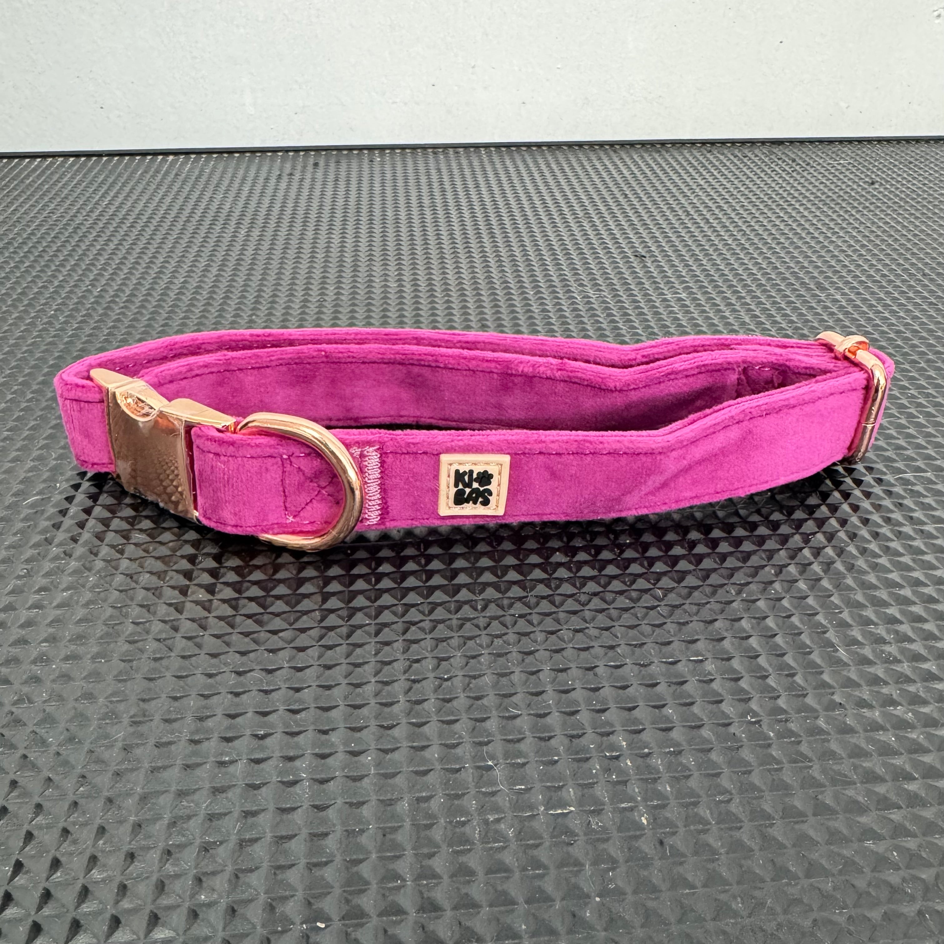 ROYAL BERRY VELVET - COLLAR